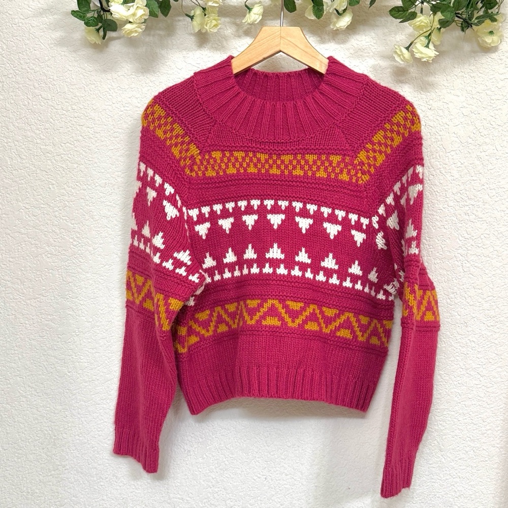 Universal Thread • Pink Fair Isle Nordic Crewneck Knit Sweater